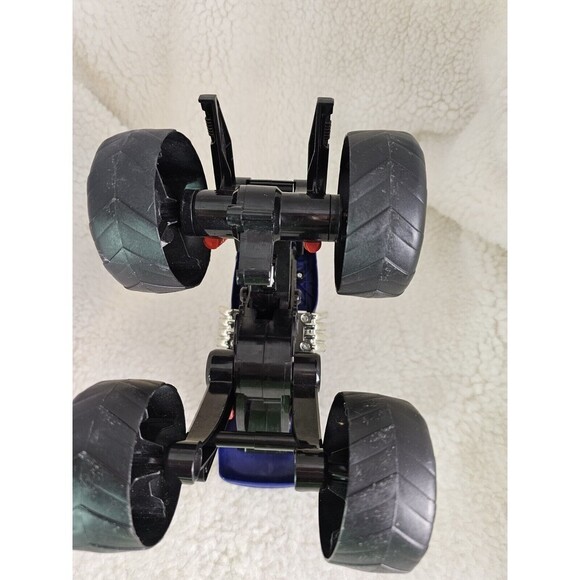 2004/05 Hot Wheels Monster Jam 1:24 BLUE THUNDER Diecast Monster Truck - Picture 4 of 13
